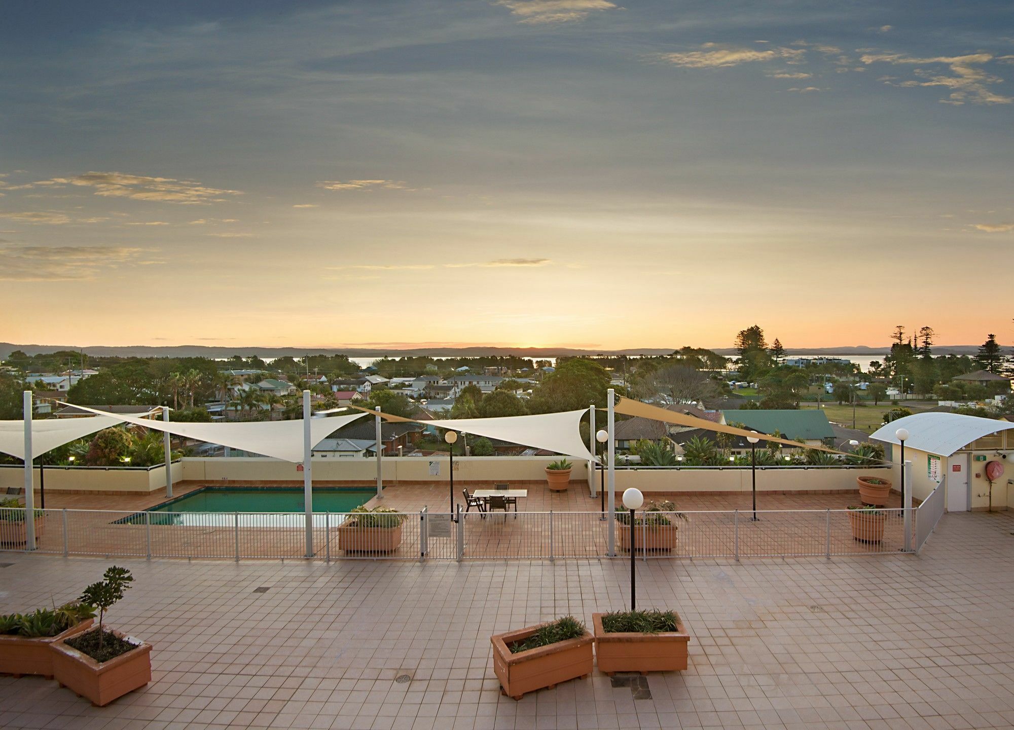 Nesuto The Entrance Aparthotel Exterior foto